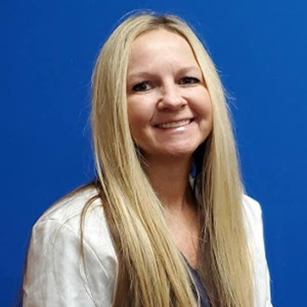 Heather Caley-Dyer Headshot